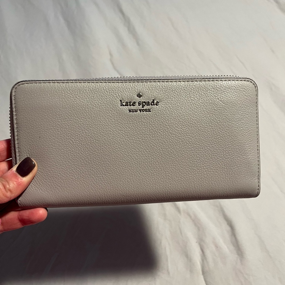 Kate Spade Gray Leather Wallet